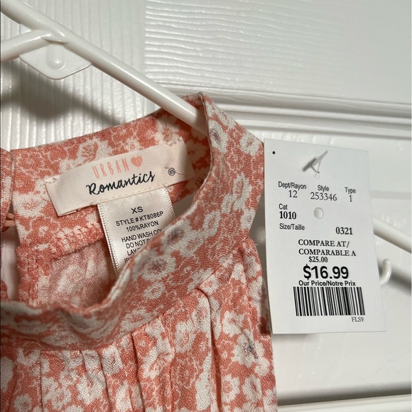 NWT Urban Romantics - Link Floral Tank - XS - Picture 5 of 7